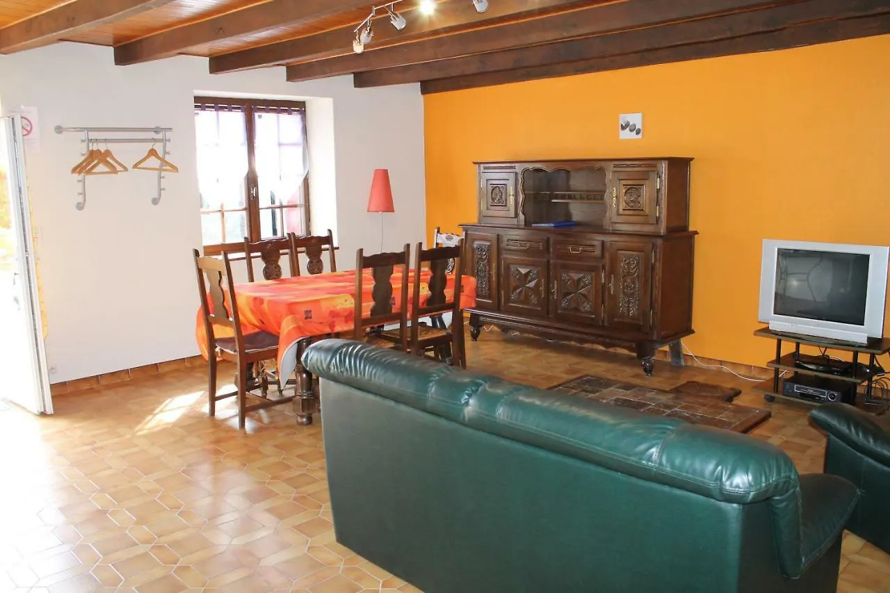 Gite Eucalyptus Saint-Gilles-du-Mene Holiday home